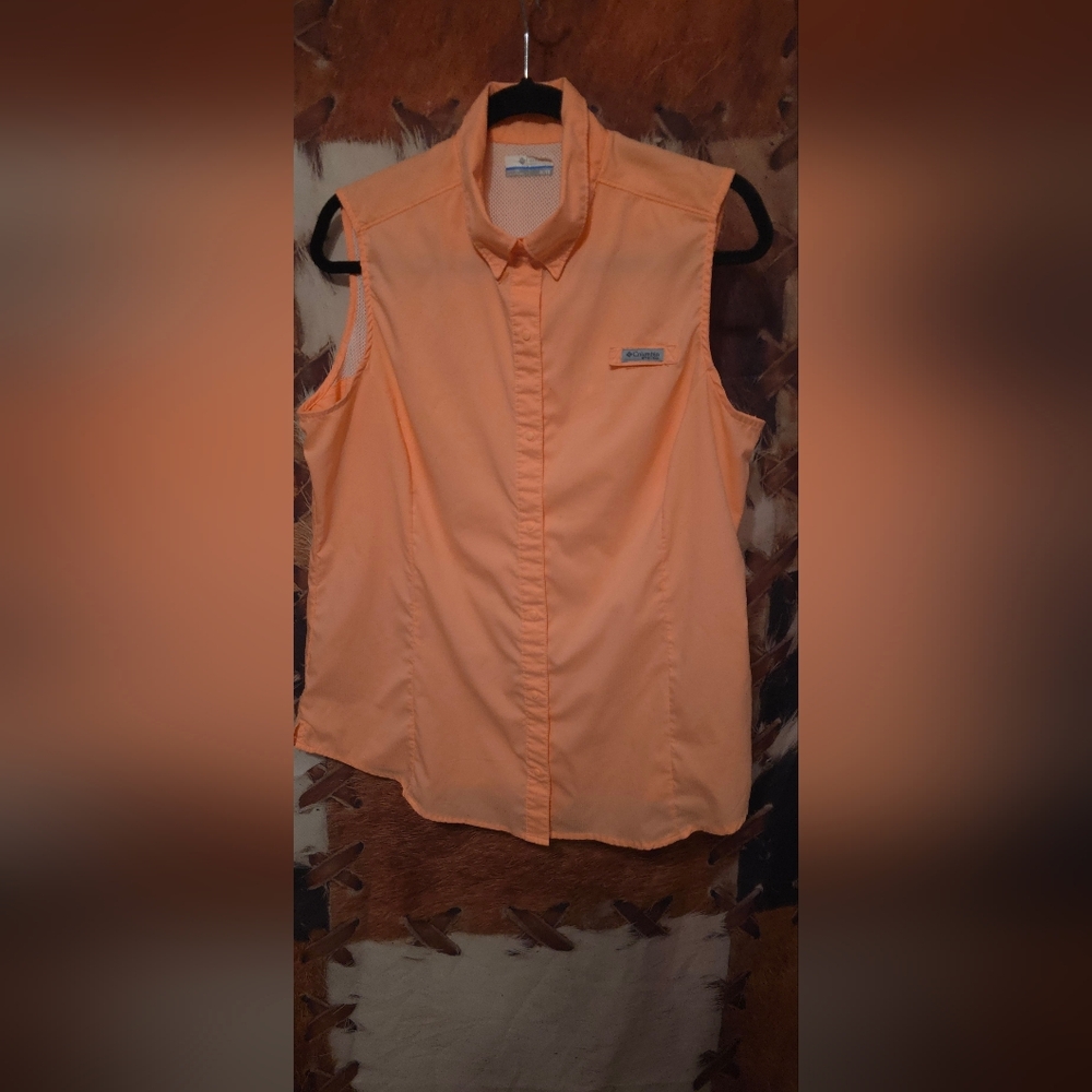 Columbia Women's Light Orange Sleeveless Blouse